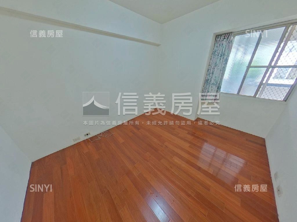 立新商圈三房兩衛電梯華廈房屋室內格局與周邊環境