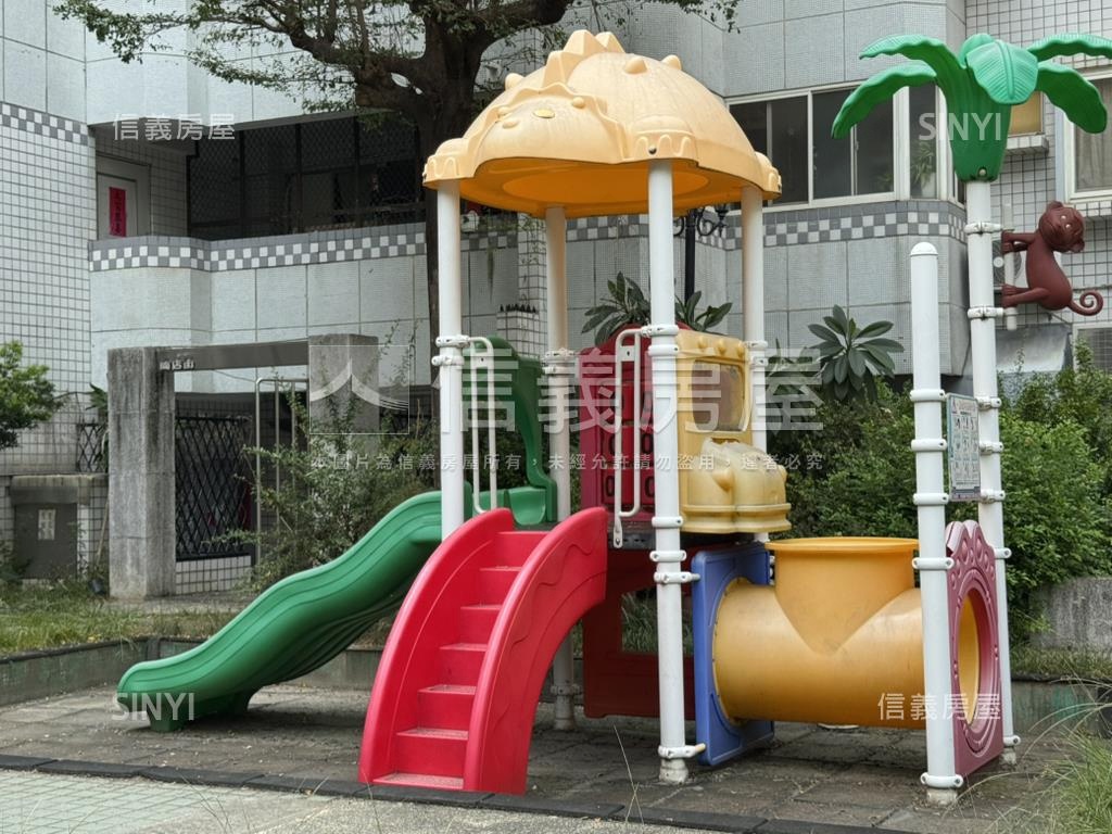 立新商圈三房兩衛電梯華廈房屋室內格局與周邊環境