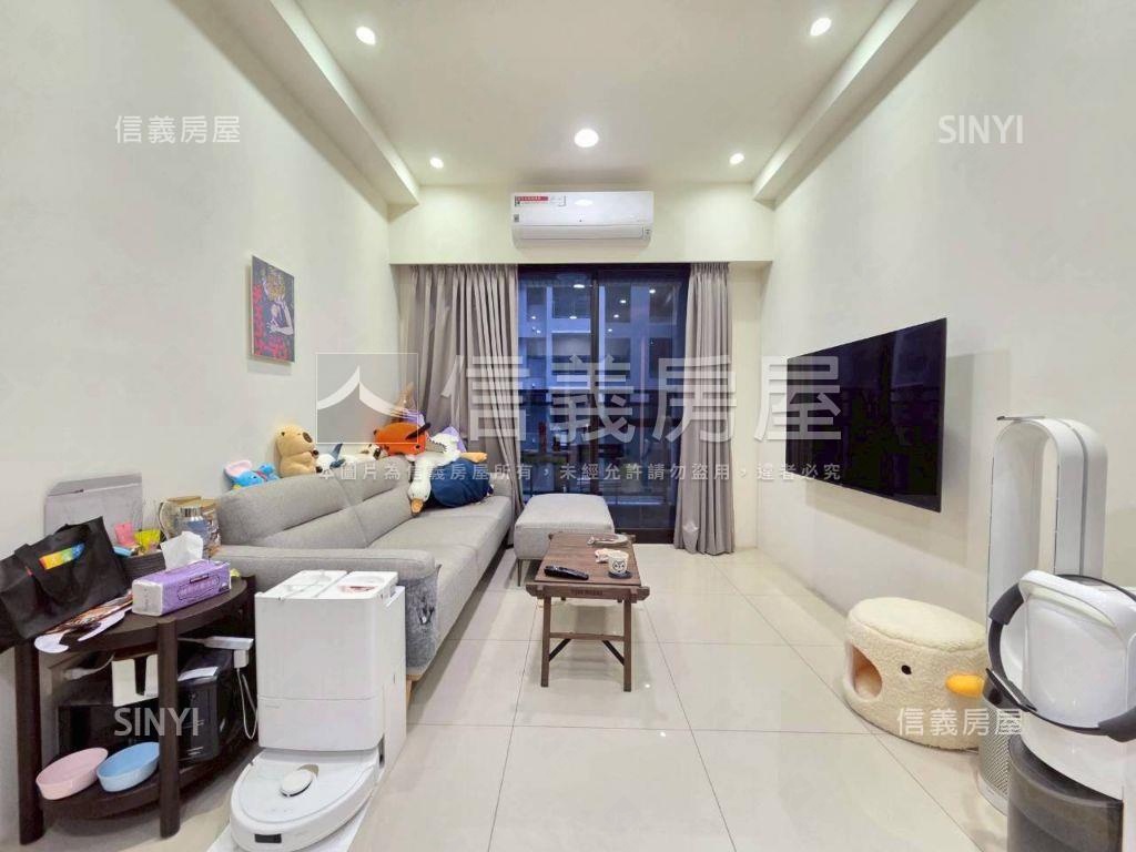 富宇雙陽台，裝潢兩房車位房屋室內格局與周邊環境