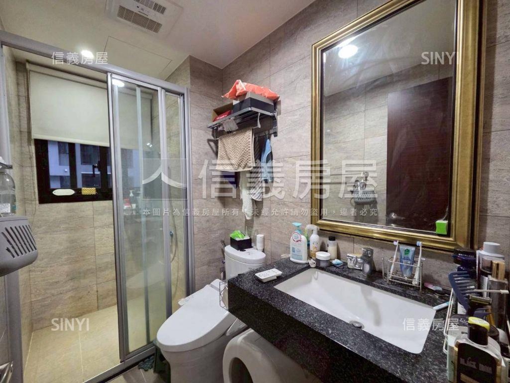 富宇雙陽台，裝潢兩房車位房屋室內格局與周邊環境