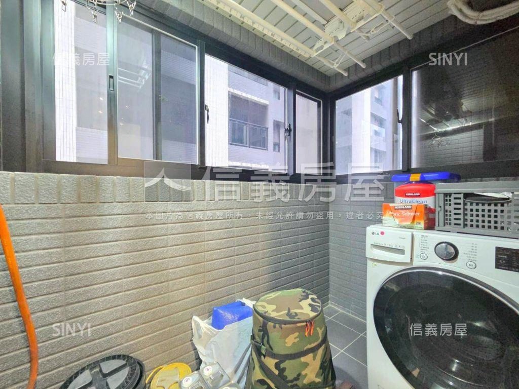 富宇雙陽台，裝潢兩房車位房屋室內格局與周邊環境