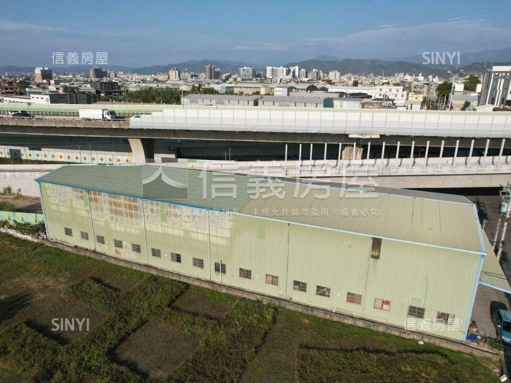 近７４號道大面寬角地房屋室內格局與周邊環境
