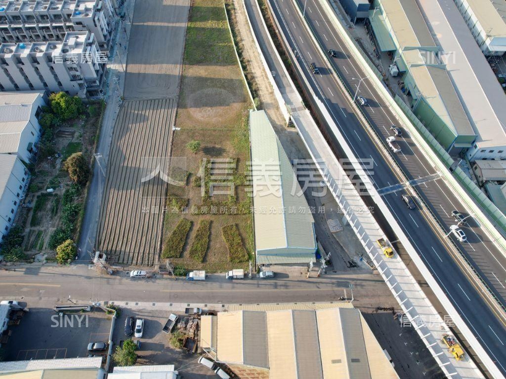 近７４號道大面寬角地房屋室內格局與周邊環境