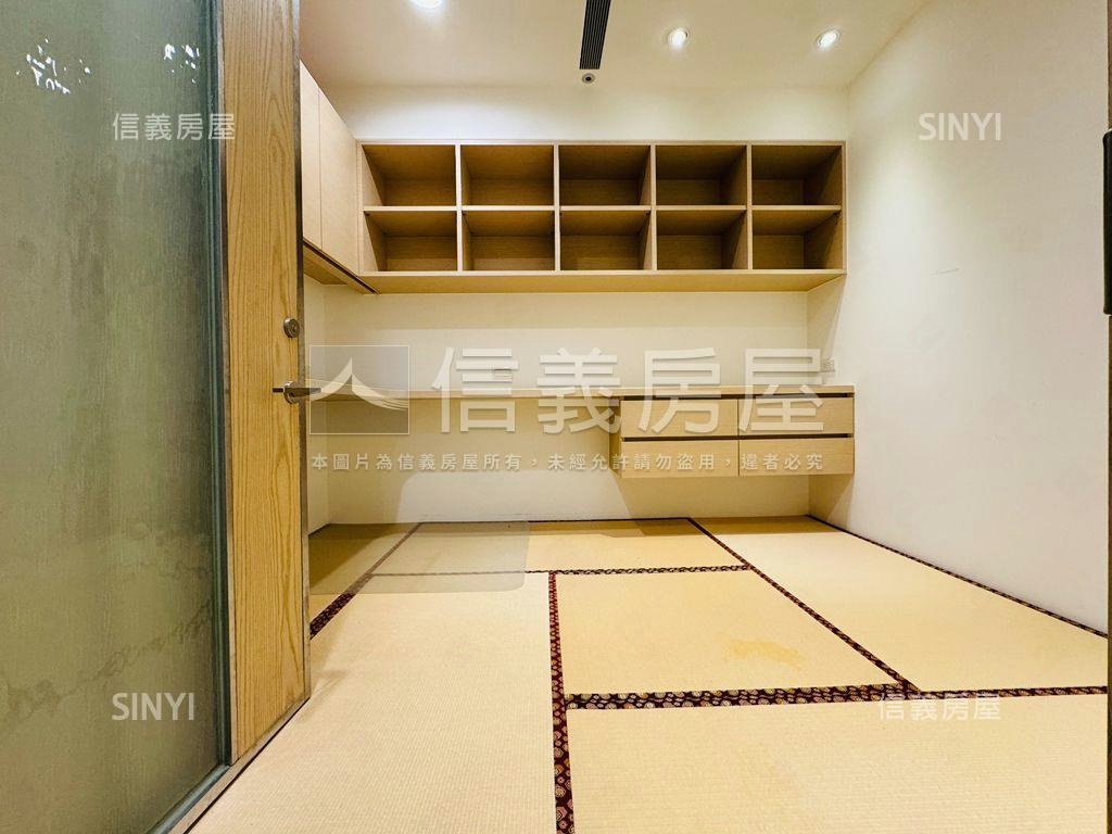 中正★舞春秋精品三房車位房屋室內格局與周邊環境