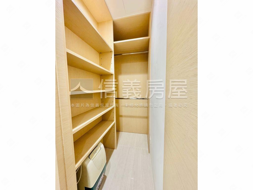 中正★舞春秋精品三房車位房屋室內格局與周邊環境