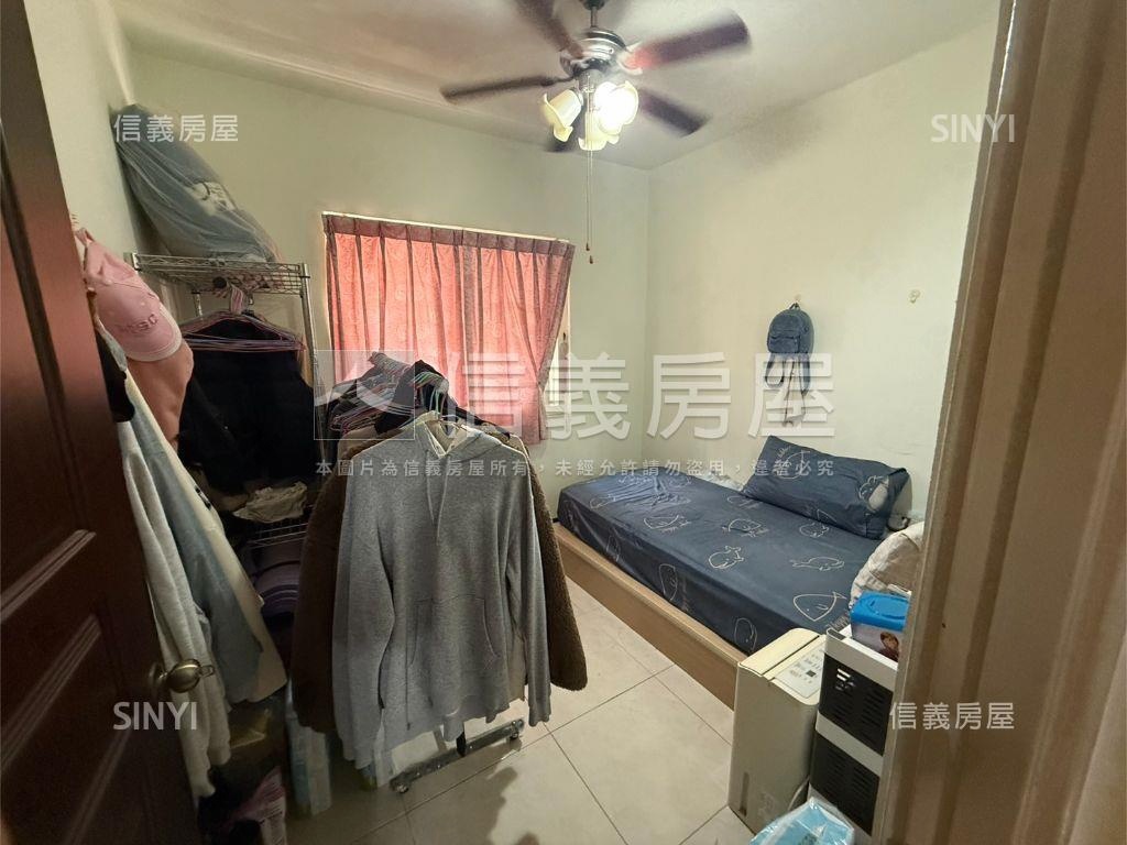 近誠品四樓寓房屋室內格局與周邊環境