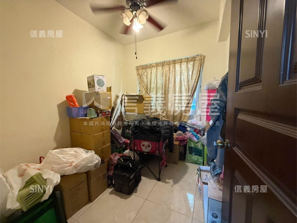 近誠品四樓寓房屋室內格局與周邊環境