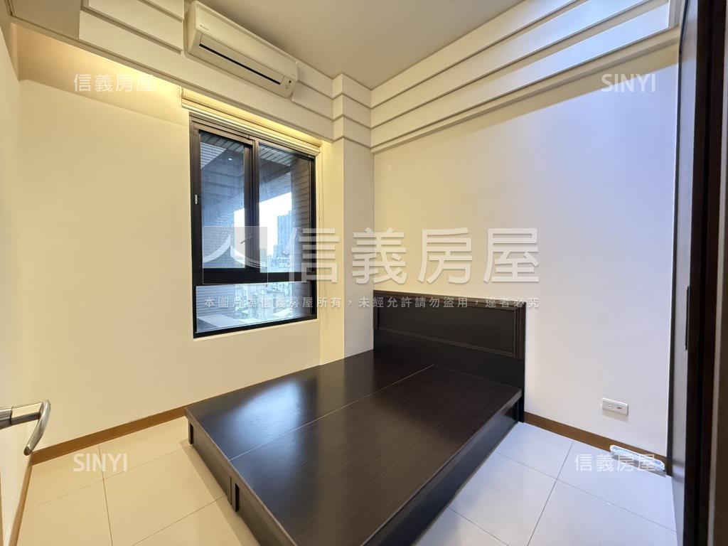 主推皇翔桂冠稀有兩房車位房屋室內格局與周邊環境