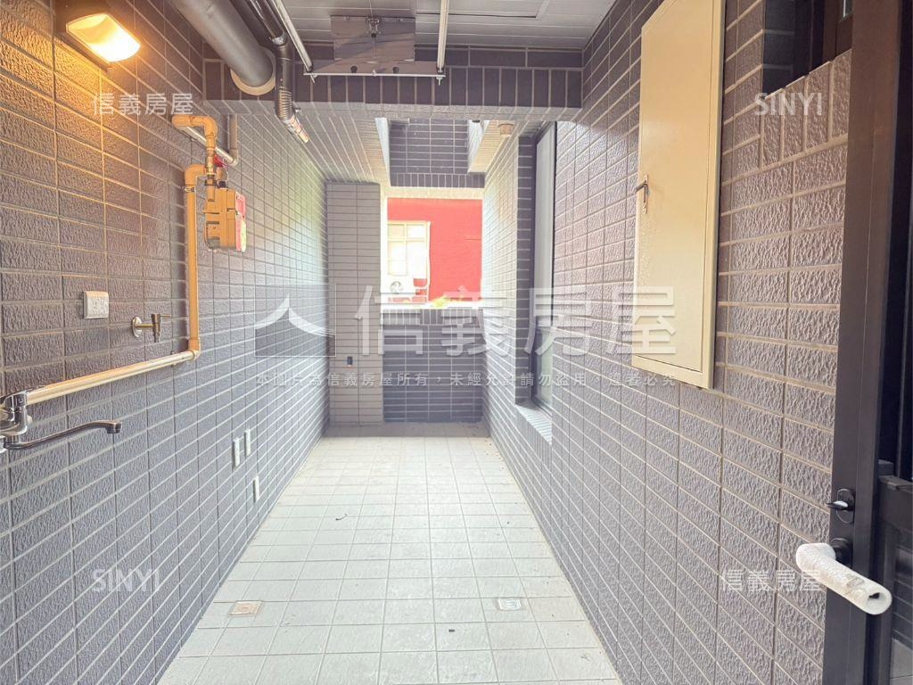 太睿境樹梢露臺戶房屋室內格局與周邊環境