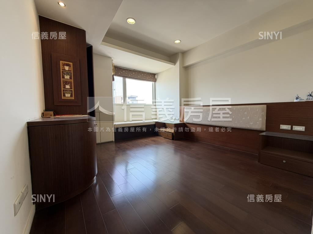 裕國高樓俯瞰尊邸房屋室內格局與周邊環境