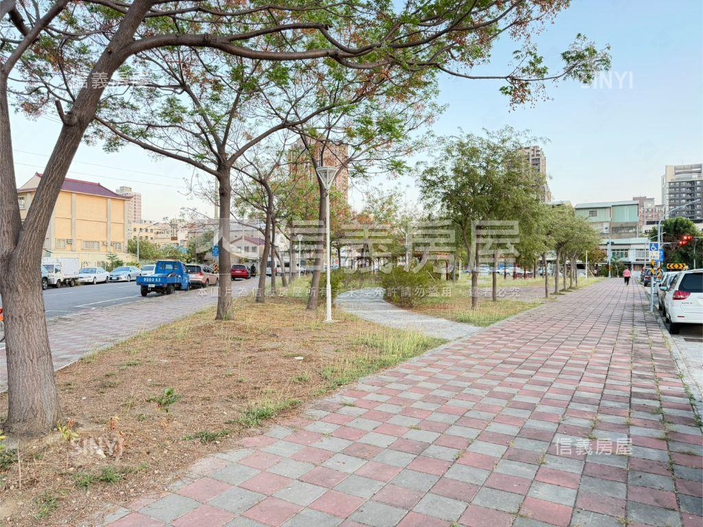 專約中都重劃大面寬土地房屋室內格局與周邊環境