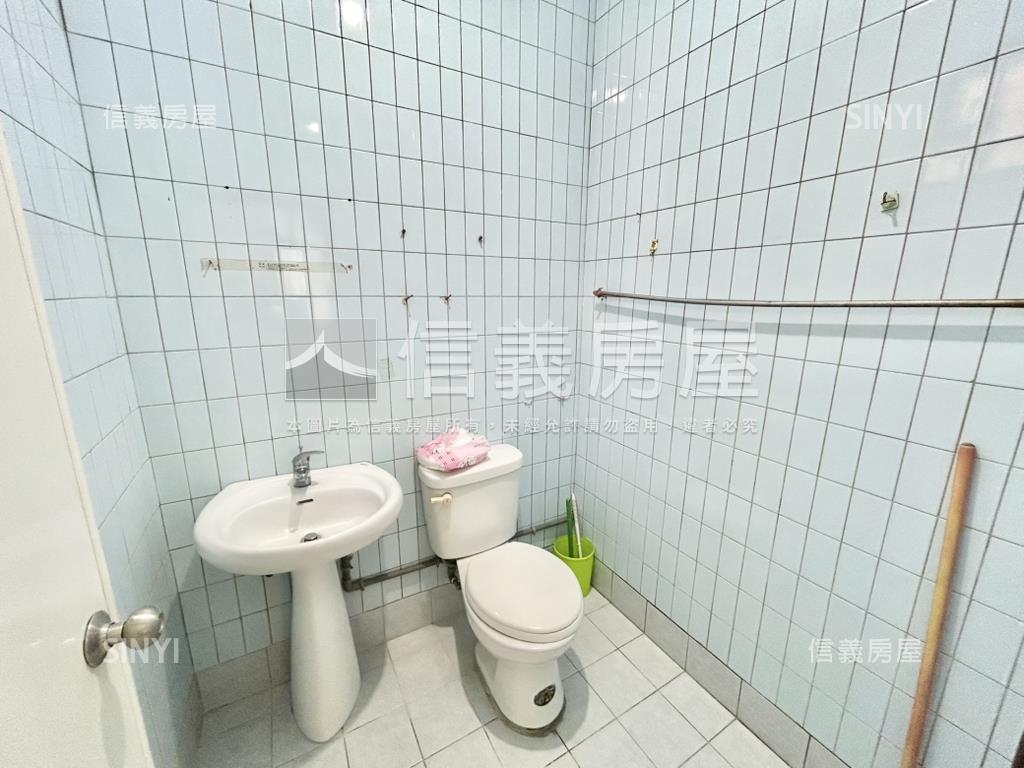 近未來萬大線捷運公寓二樓房屋室內格局與周邊環境