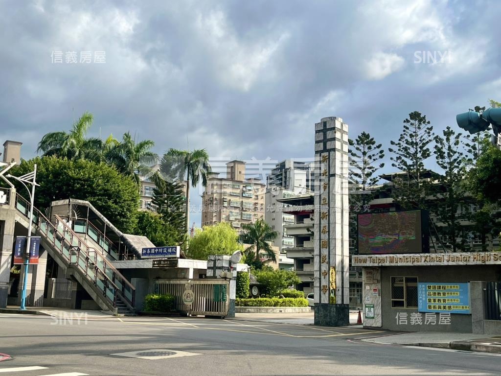 都會寓邸•財聚八方房屋室內格局與周邊環境