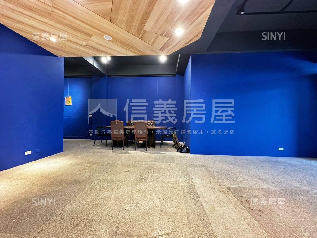 正中華路面寬約７米大透店房屋室內格局與周邊環境