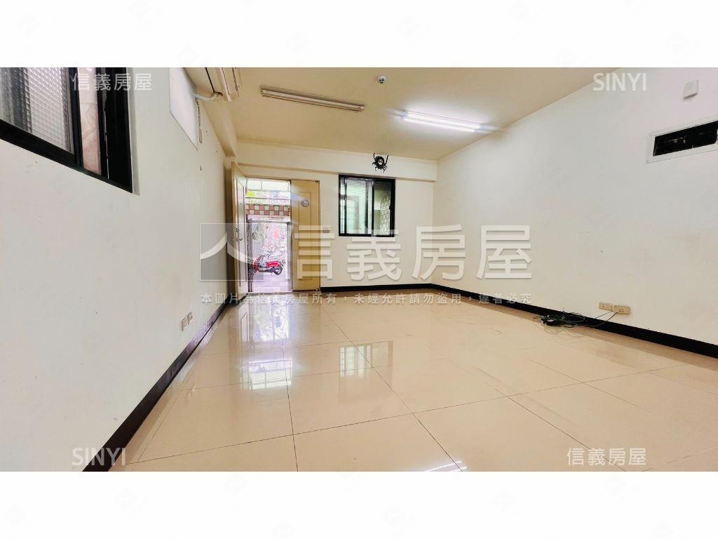 捷運邊間一樓大空間房屋室內格局與周邊環境