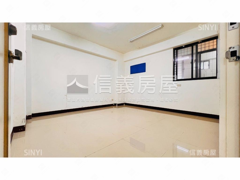 捷運邊間一樓大空間房屋室內格局與周邊環境