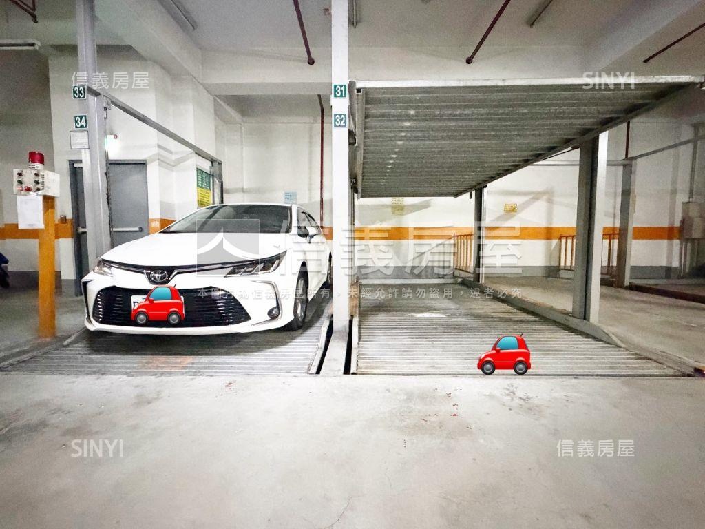 帥近向上市場有整理有露台房屋室內格局與周邊環境