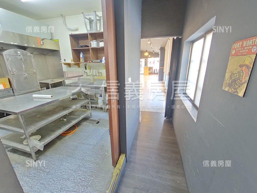 健康路醒目三角窗店面房屋室內格局與周邊環境