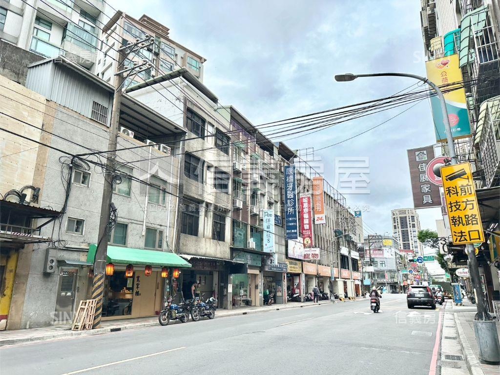 員山路～透天金店面房屋室內格局與周邊環境