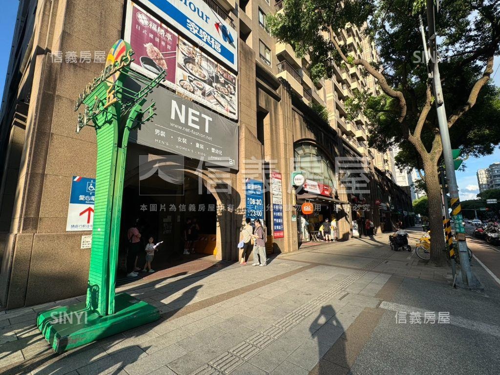 近家樂福商圈首選金店面房屋室內格局與周邊環境