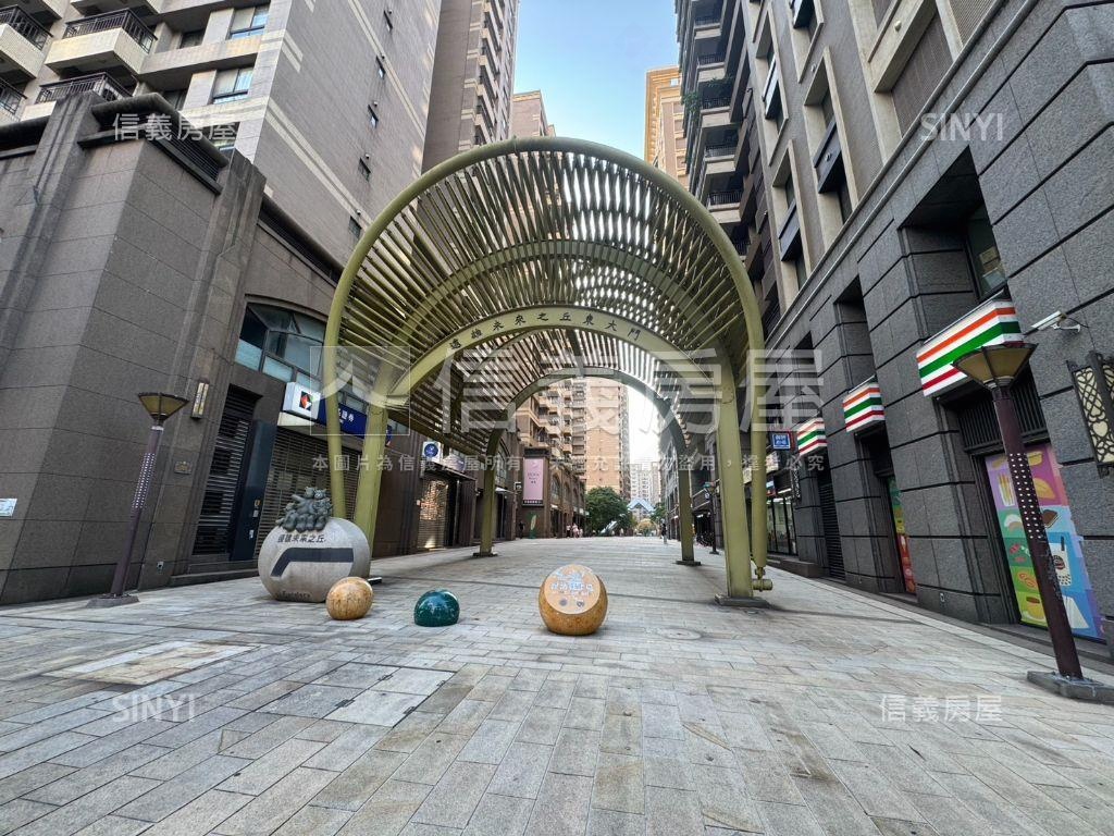 近家樂福商圈首選金店面房屋室內格局與周邊環境