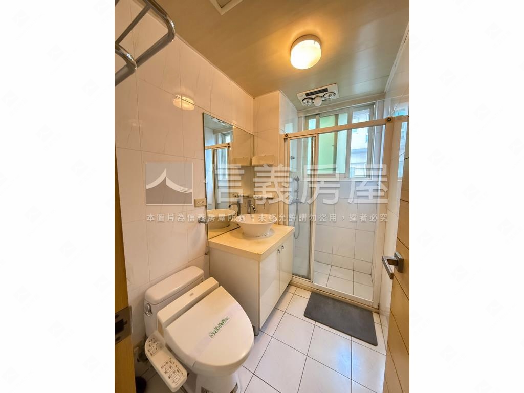 獨家＞經貿園區２房車位房屋室內格局與周邊環境