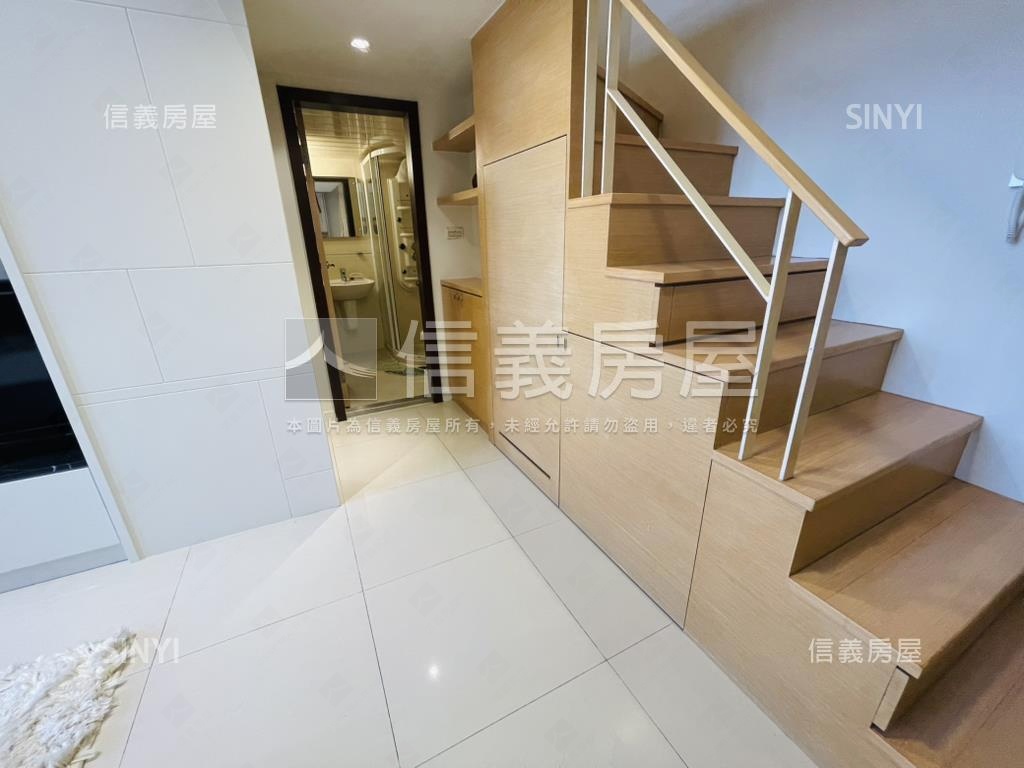 信義星座後棟戀戀美宅房屋室內格局與周邊環境