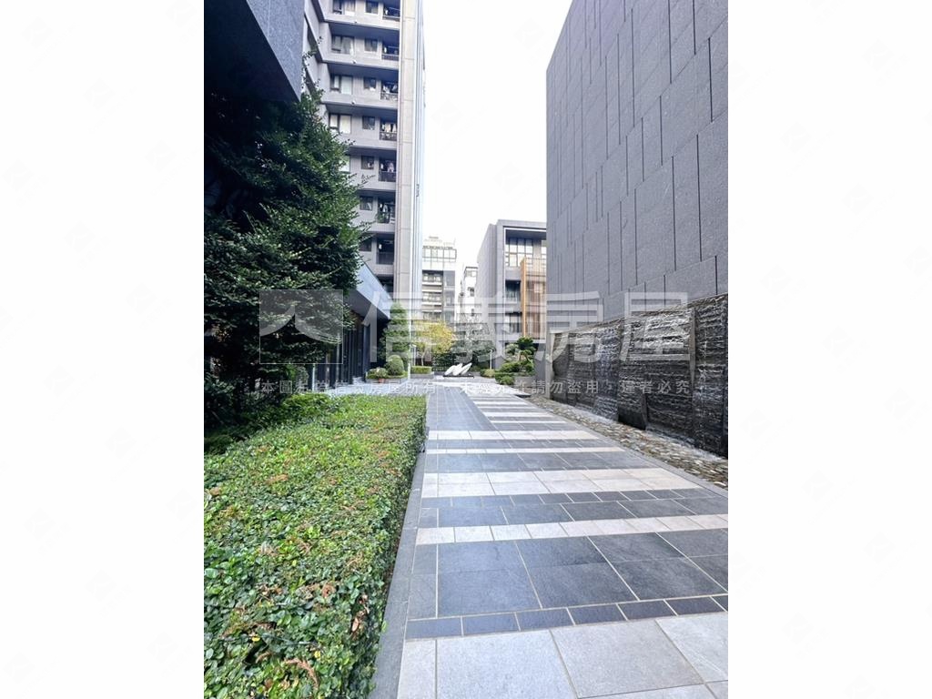 樹禾院次頂樓三房Ｂ１平車房屋室內格局與周邊環境