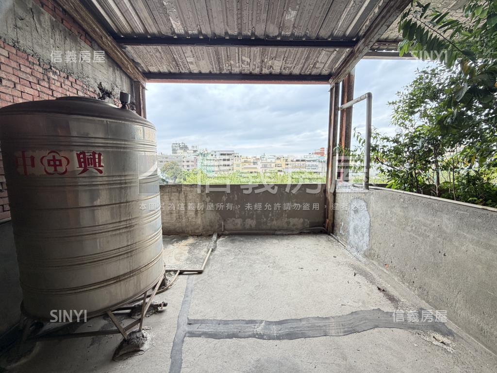 中正商圈寧靜透天房屋室內格局與周邊環境