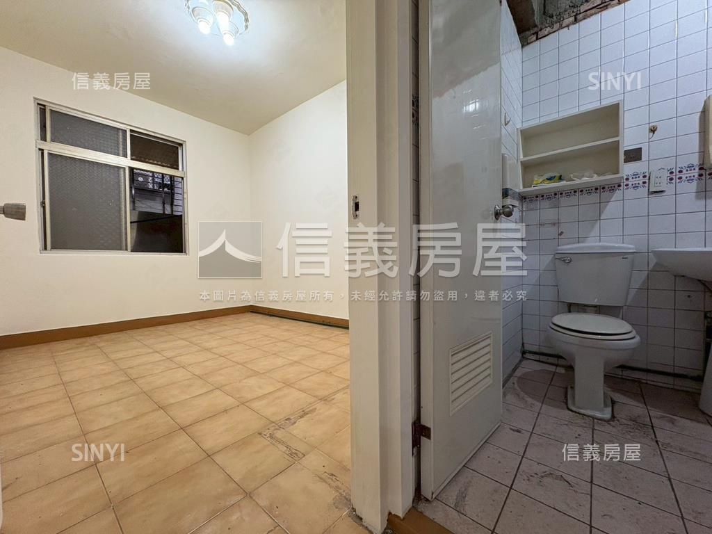 黃金二樓●大安方正三房房屋室內格局與周邊環境