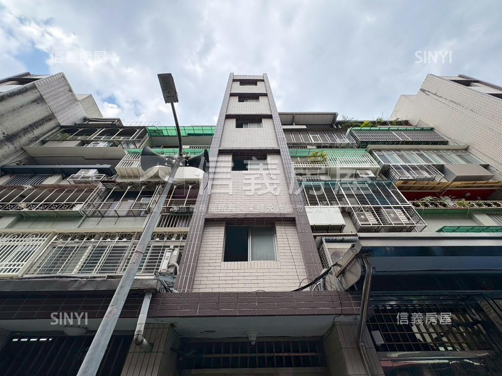 黃金二樓●大安方正三房房屋室內格局與周邊環境