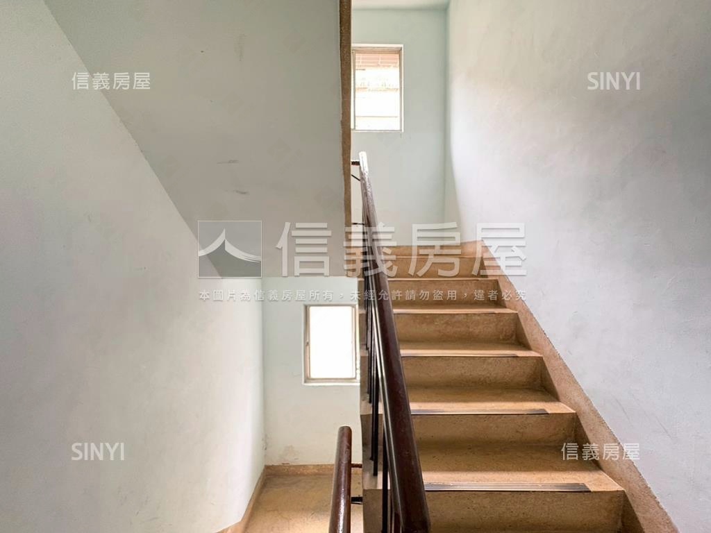 黃金二樓●大安方正三房房屋室內格局與周邊環境