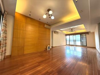 捷運沿線大四房平車好棒棒