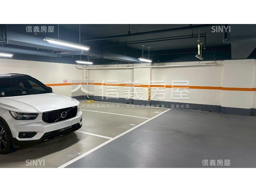 和暘信義Ｂ３平面車位房屋室內格局與周邊環境