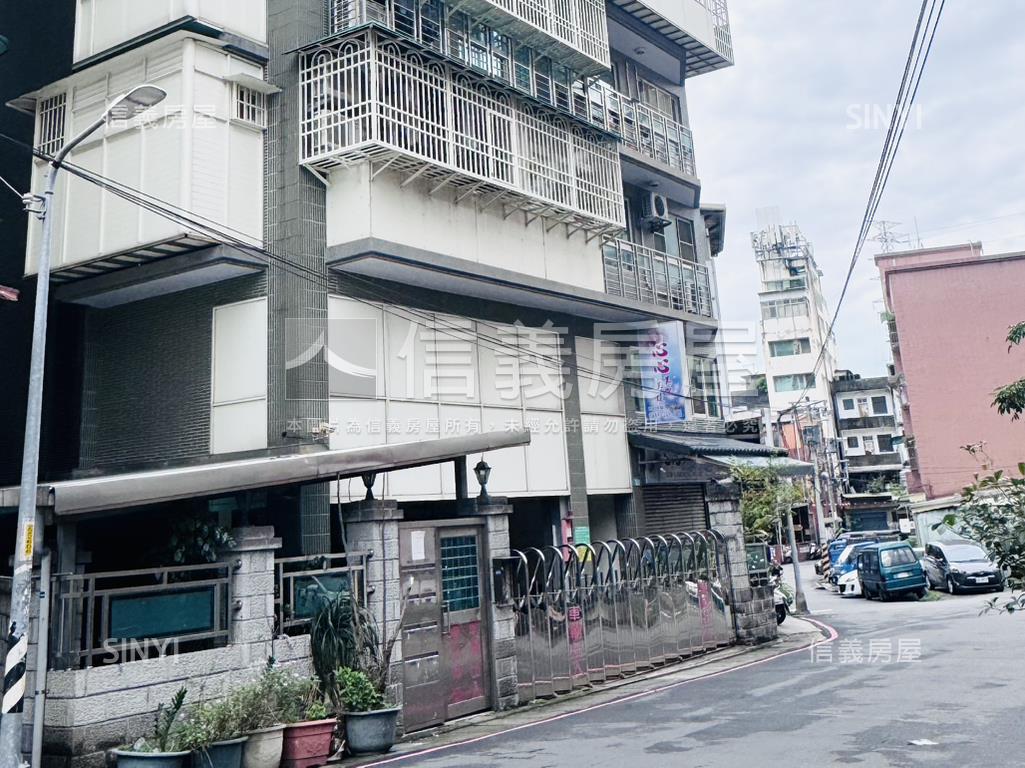 富邑長榮店面一樓房屋室內格局與周邊環境