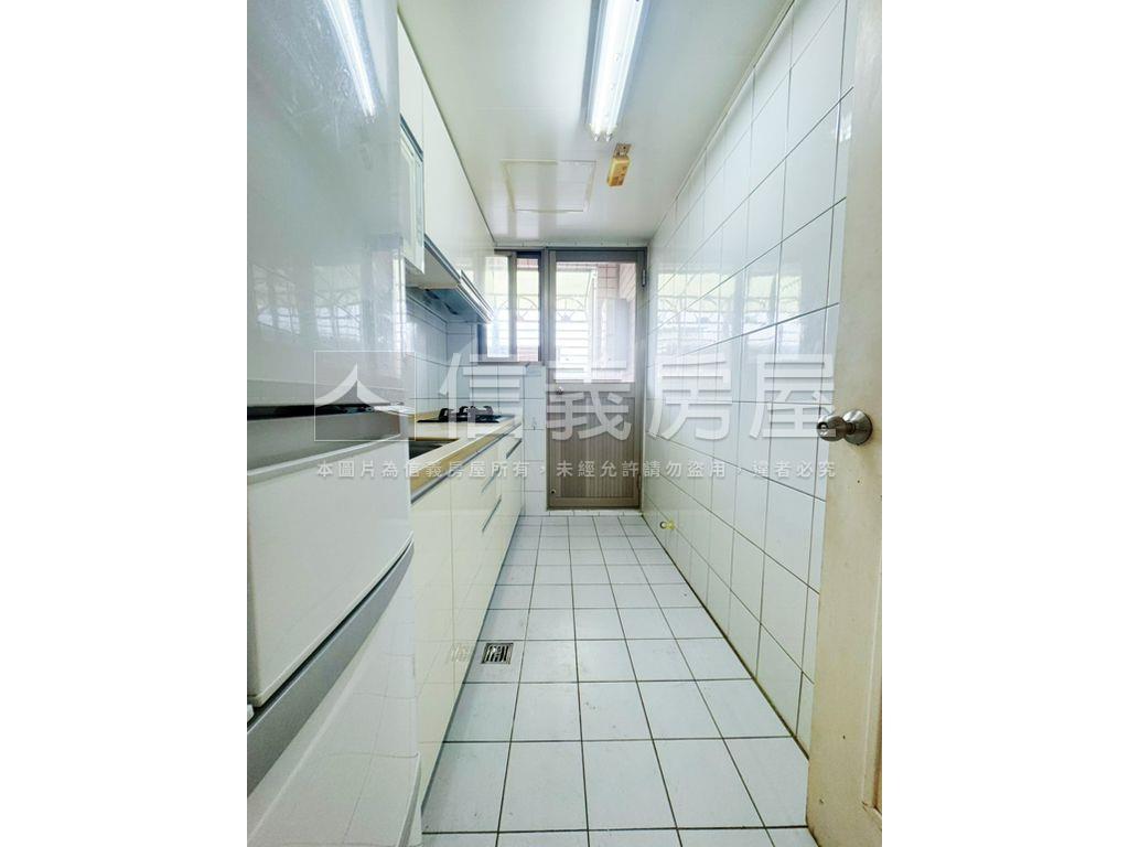 宏盛．方正電梯三房房屋室內格局與周邊環境