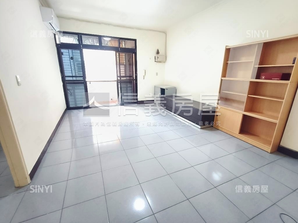 近學校三樓稀有釋出房屋室內格局與周邊環境