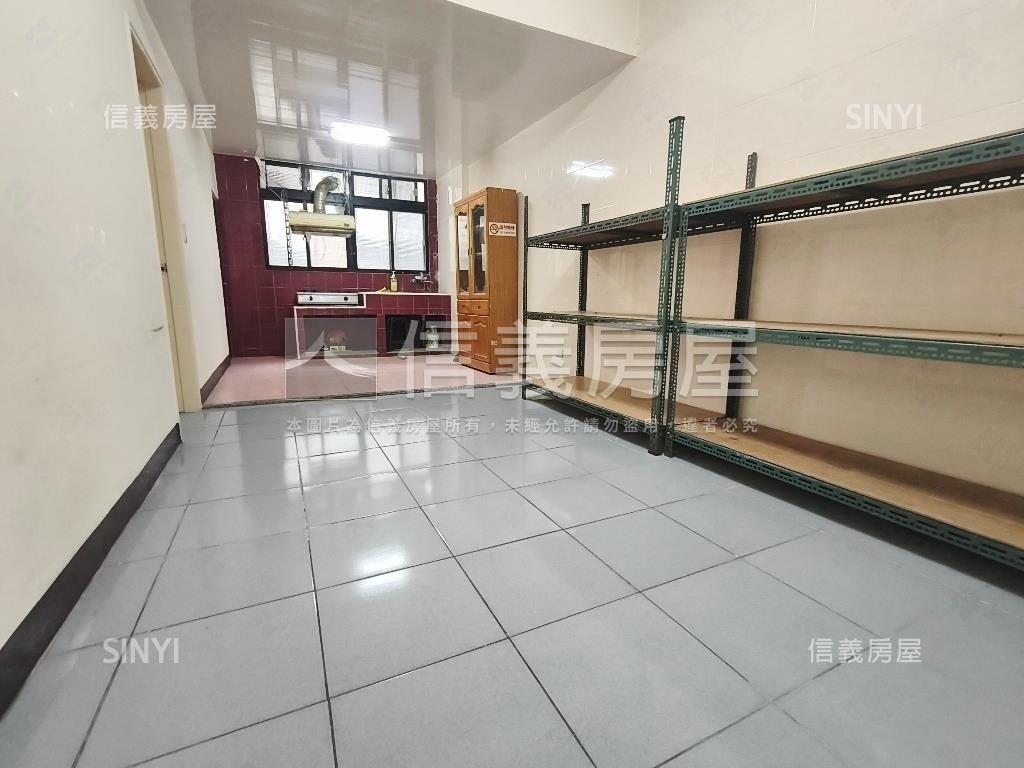 近學校三樓稀有釋出房屋室內格局與周邊環境