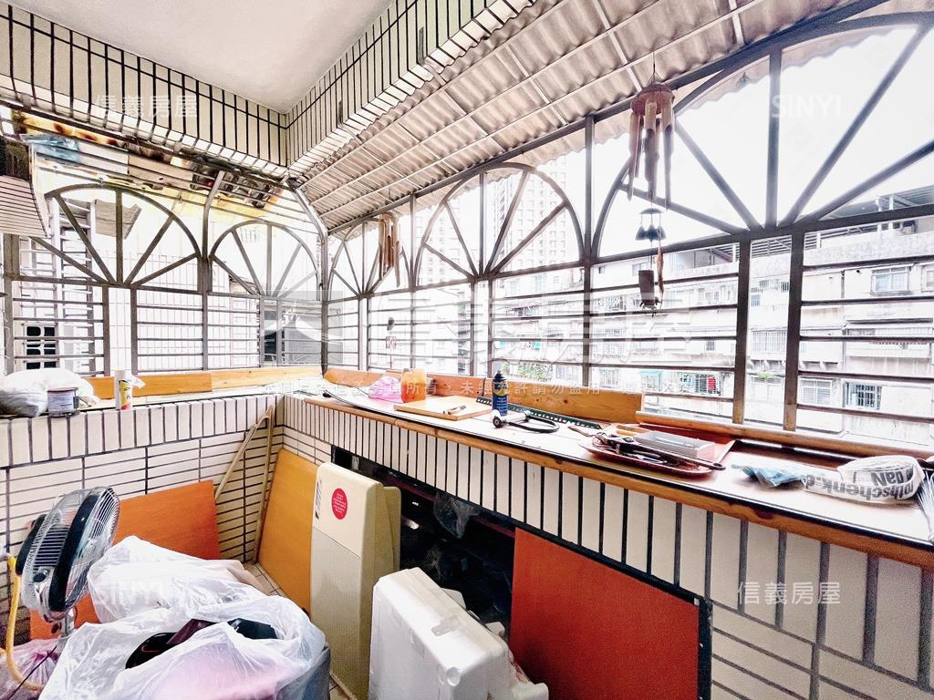 中正公寓四房三樓房屋室內格局與周邊環境