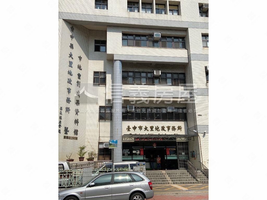 聯翔旁約九米面寬金店面房屋室內格局與周邊環境