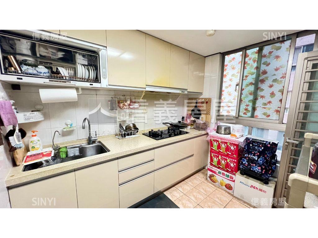 花都溫馨典雅３房房屋室內格局與周邊環境