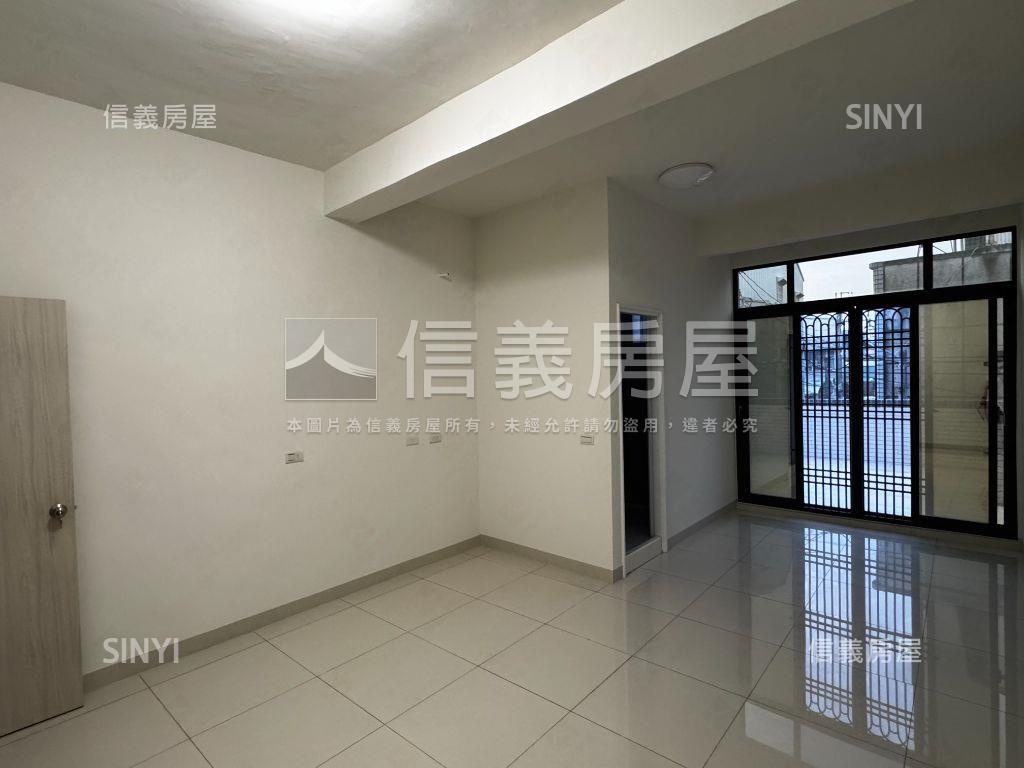 前後臨路美景整新車墅房屋室內格局與周邊環境