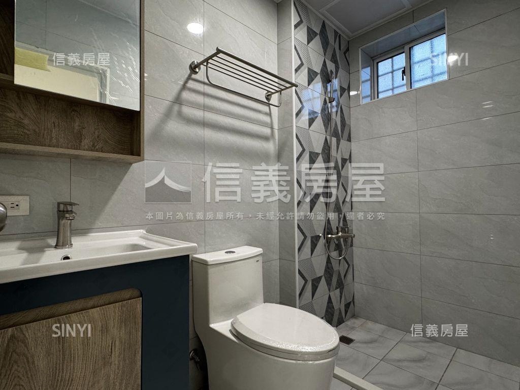 前後臨路美景整新車墅房屋室內格局與周邊環境