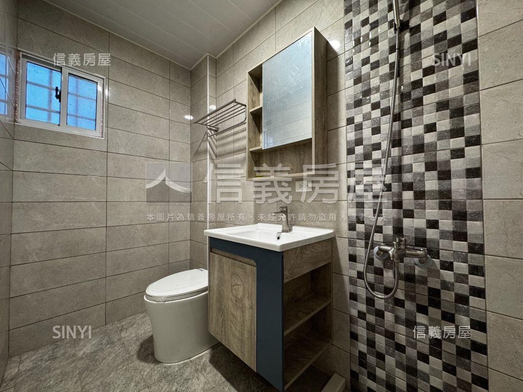 前後臨路美景整新車墅房屋室內格局與周邊環境