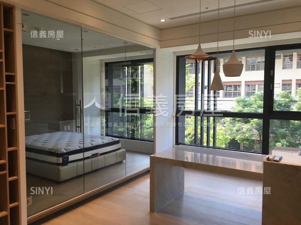 副都心質感兩房車位房屋室內格局與周邊環境