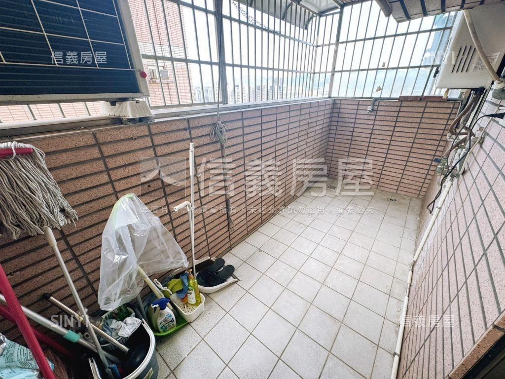 極品裝潢高樓層四房車位房屋室內格局與周邊環境
