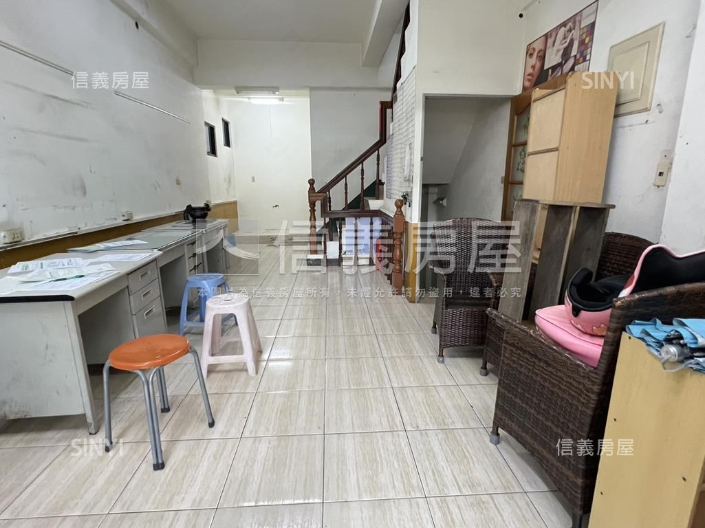 華谷麗園三民街店面房屋室內格局與周邊環境