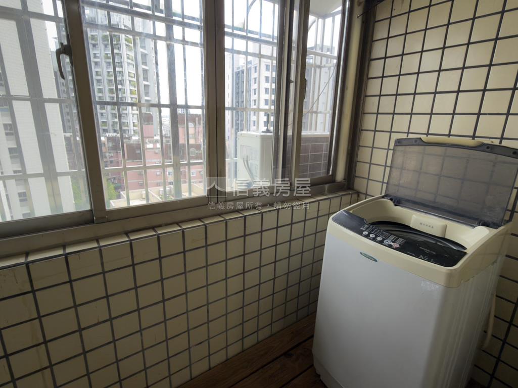 黎明春秋一套房房屋室內格局與周邊環境