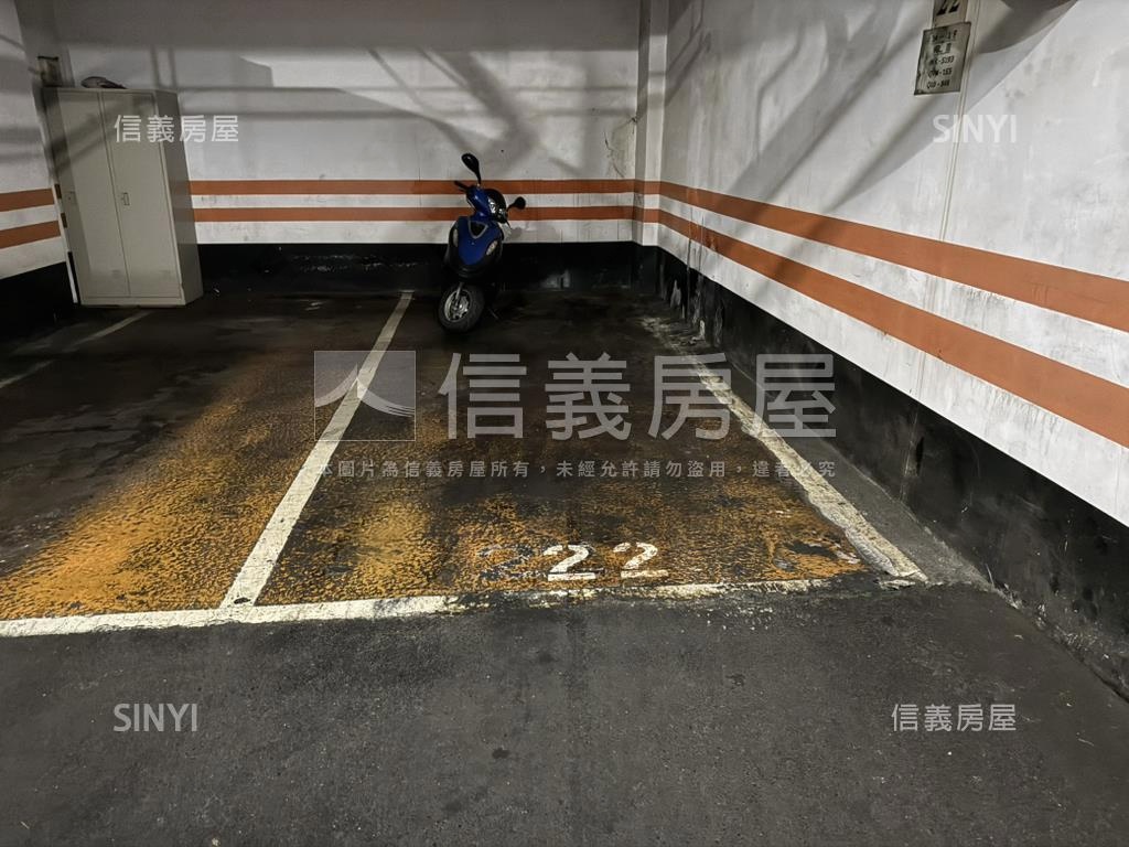 首選衛浴開窗大兩房車位房屋室內格局與周邊環境