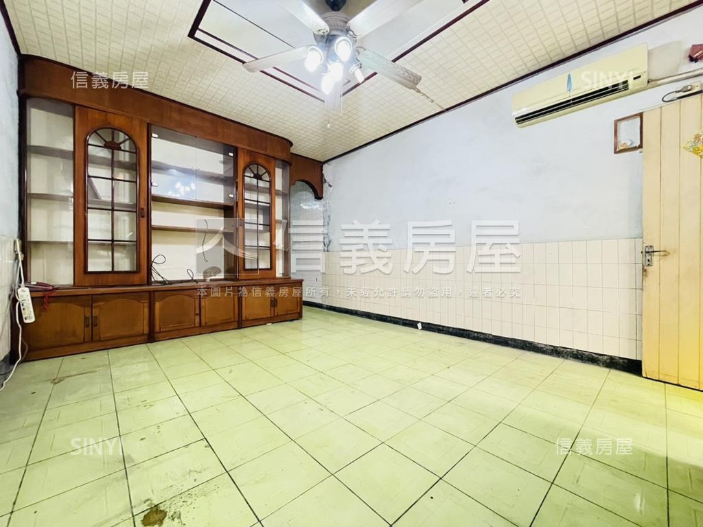 北區近公園活巷透天房屋室內格局與周邊環境